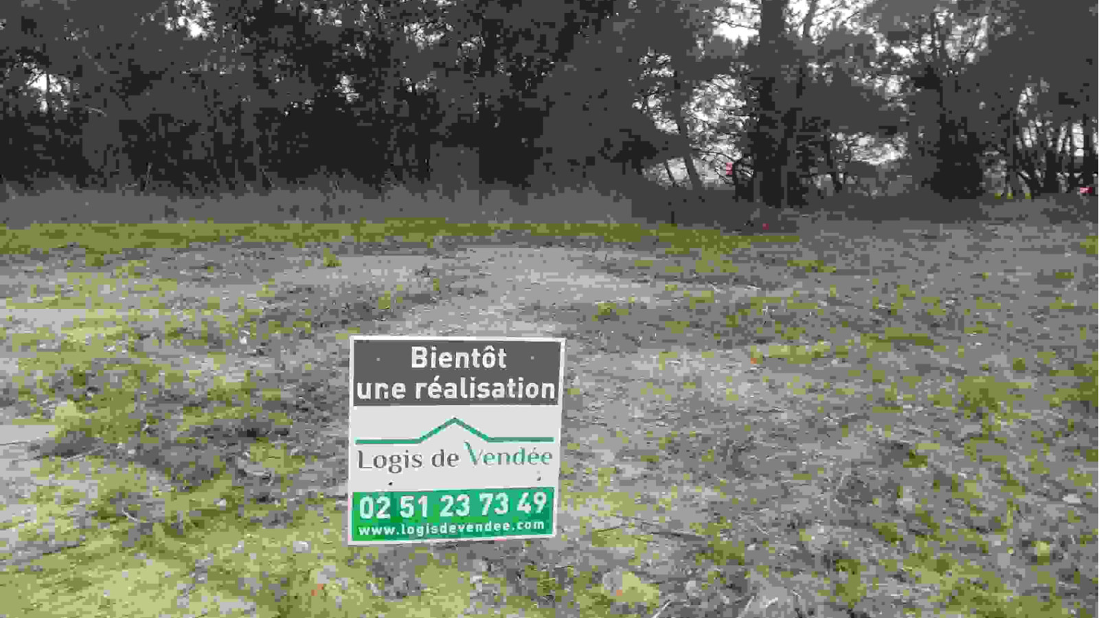 Terrain constructible de 581m2 à Avrillé